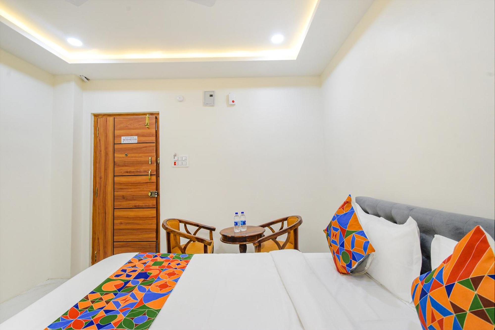 Fabhotel Ssr Ikon Suites - Nr Hyderabad Central University, Kondapur Eksteriør bilde