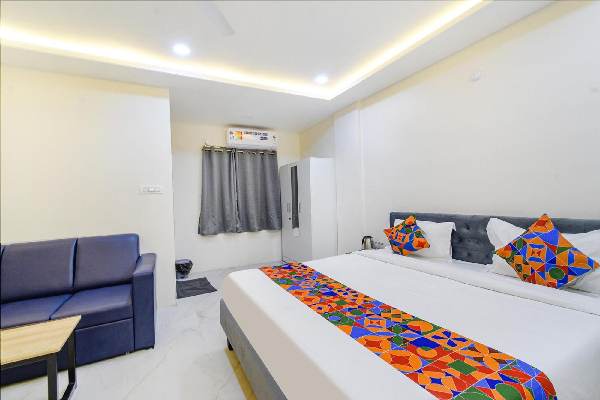 Fabhotel Ssr Ikon Suites - Nr Hyderabad Central University, Kondapur Eksteriør bilde
