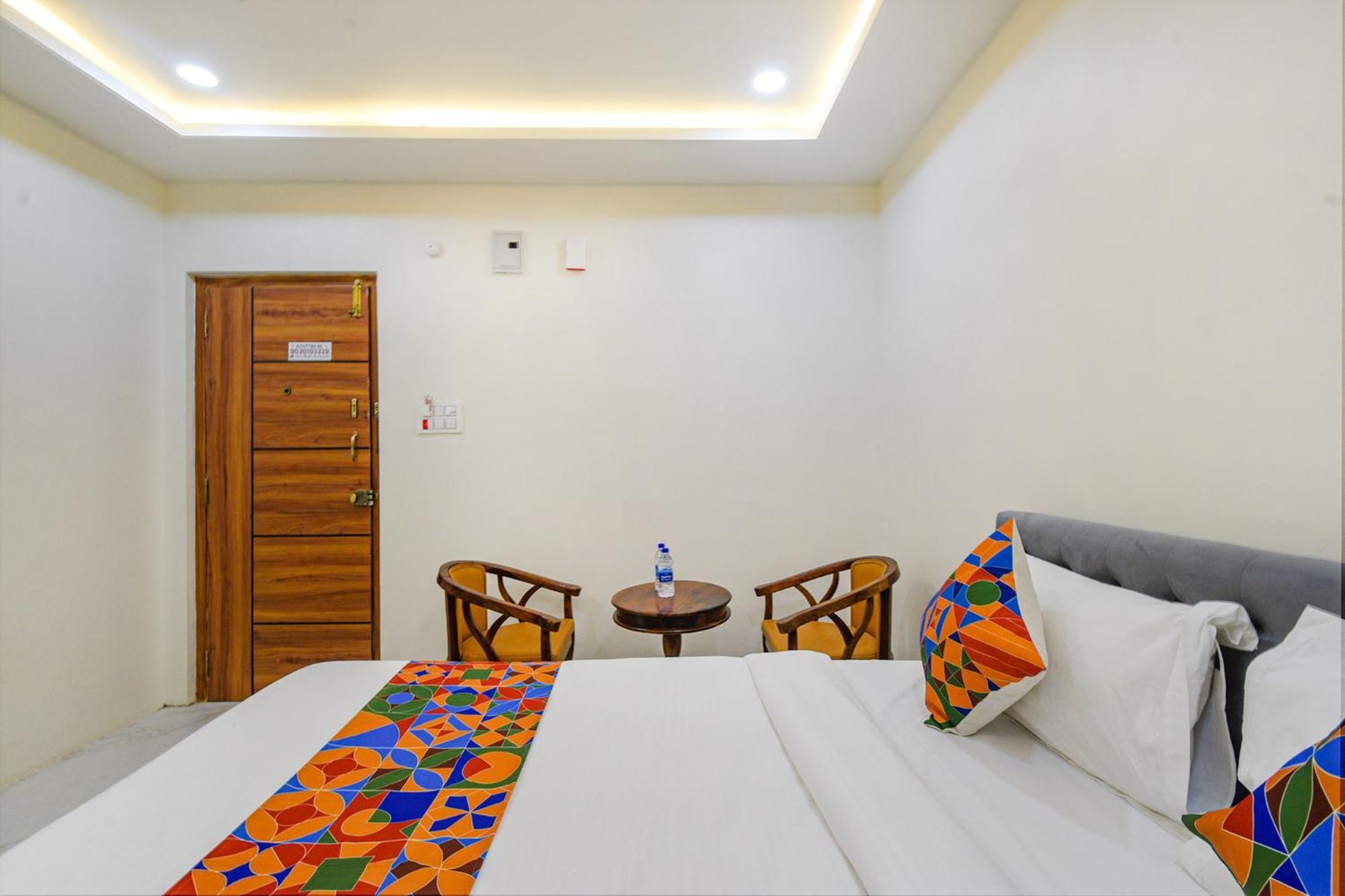 Fabhotel Ssr Ikon Suites - Nr Hyderabad Central University, Kondapur Eksteriør bilde