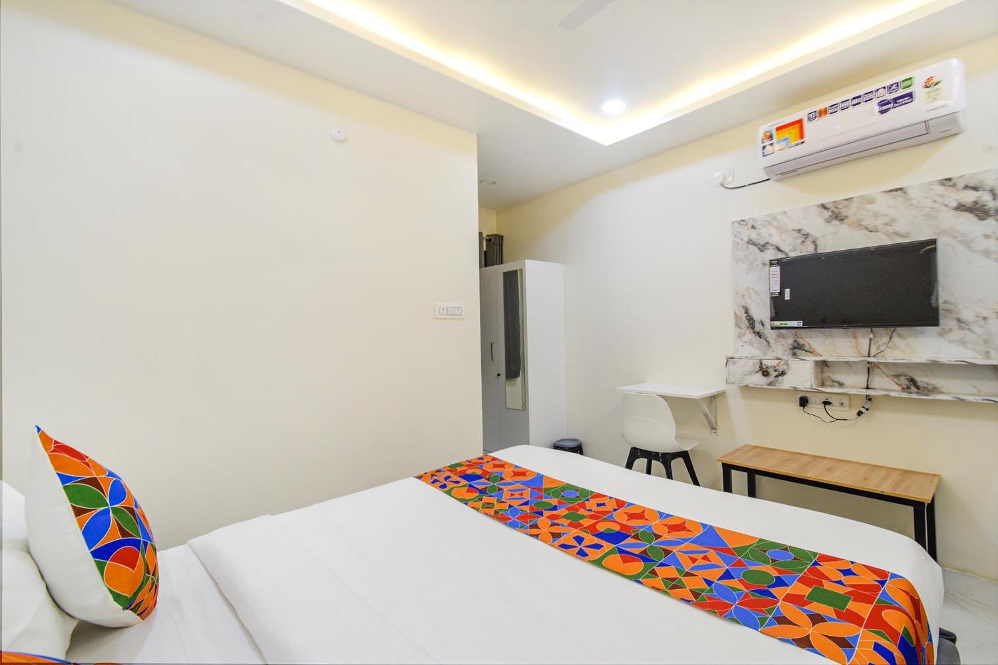 Fabhotel Ssr Ikon Suites - Nr Hyderabad Central University, Kondapur Eksteriør bilde
