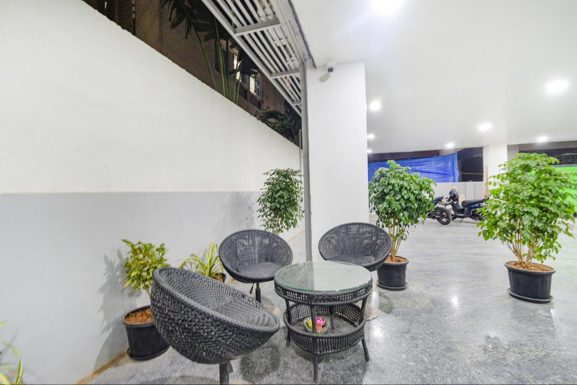 Fabhotel Ssr Ikon Suites - Nr Hyderabad Central University, Kondapur Eksteriør bilde
