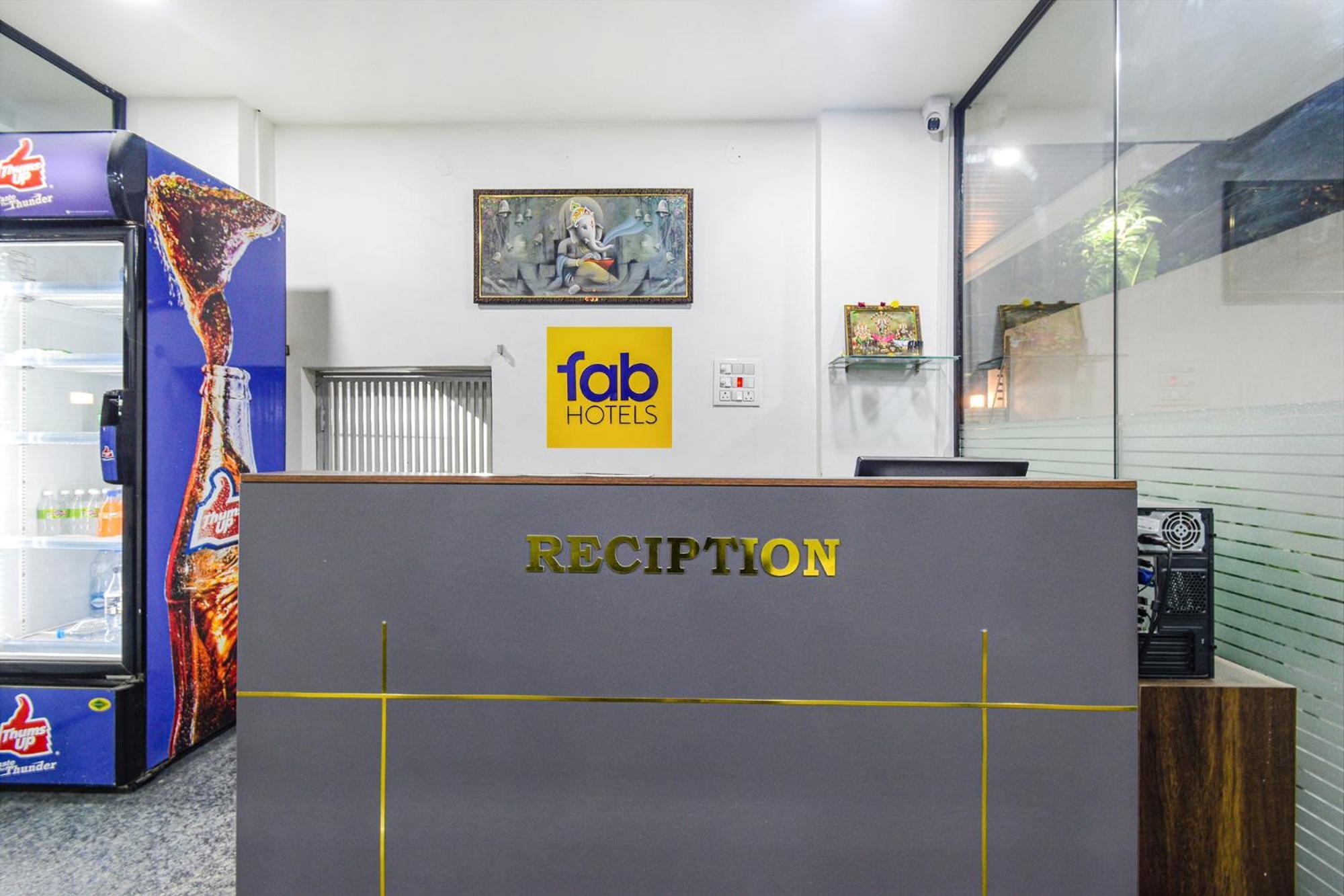 Fabhotel Ssr Ikon Suites - Nr Hyderabad Central University, Kondapur Eksteriør bilde