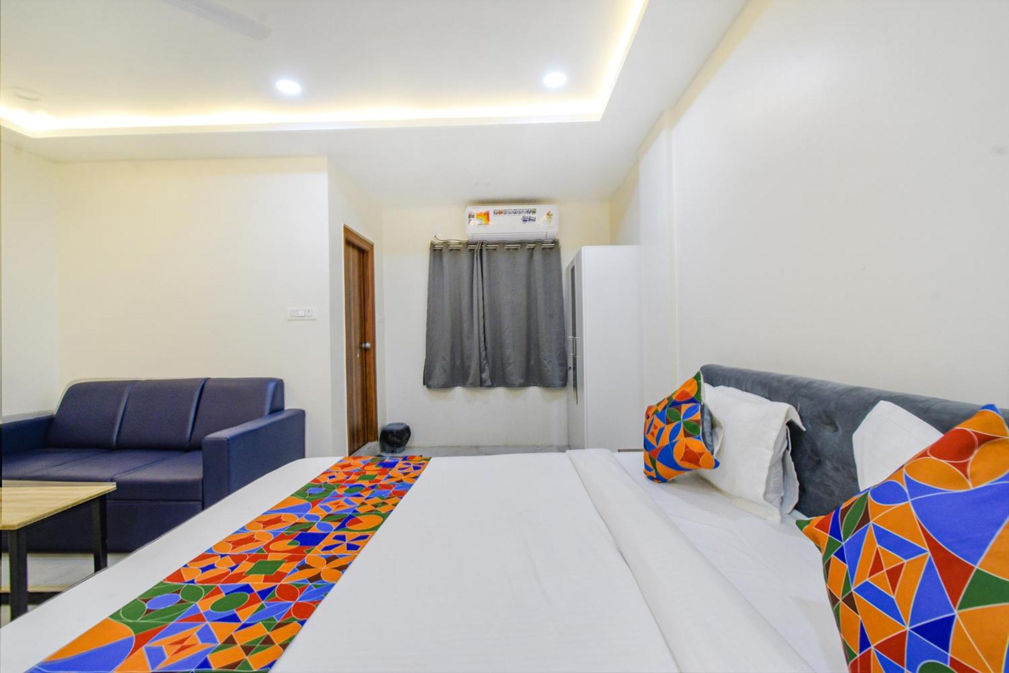 Fabhotel Ssr Ikon Suites - Nr Hyderabad Central University, Kondapur Eksteriør bilde