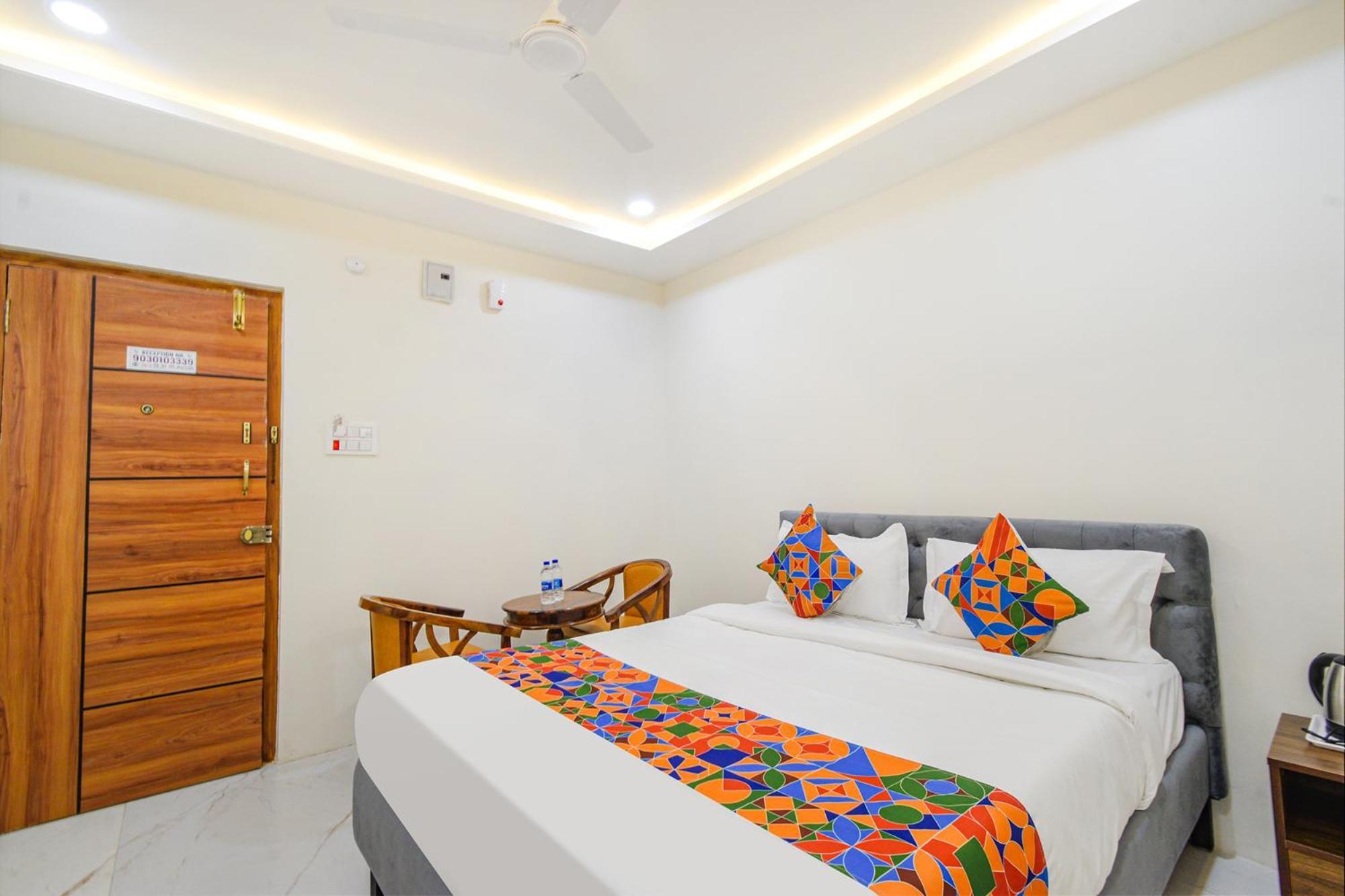 Fabhotel Ssr Ikon Suites - Nr Hyderabad Central University, Kondapur Eksteriør bilde