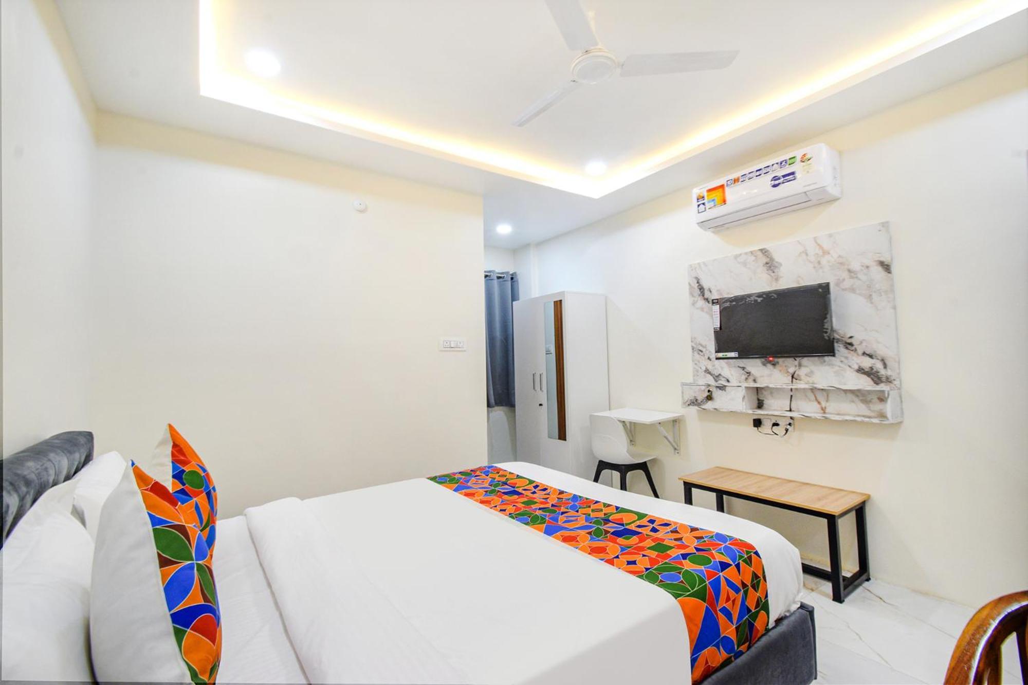 Fabhotel Ssr Ikon Suites - Nr Hyderabad Central University, Kondapur Eksteriør bilde