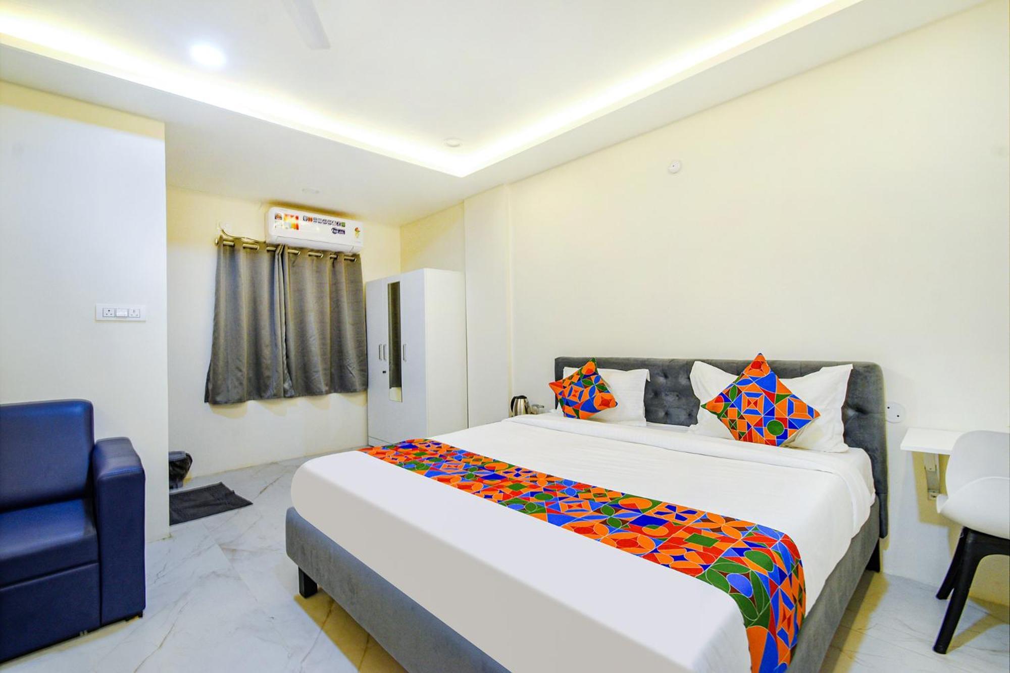 Fabhotel Ssr Ikon Suites - Nr Hyderabad Central University, Kondapur Eksteriør bilde